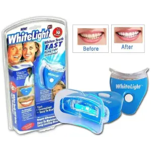 Blanqueador dental WhiteLight con luz, kit para dientes blancos y radiantes.