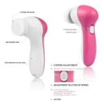 Cepillo facial 5 en 1 rosa y blanco, dos velocidades, cabezal reemplazable, funciona con 2 AA.