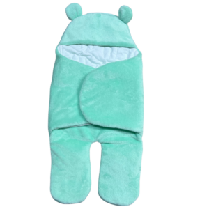 Cobertor de bebé mint con diseño de osito, suave y acolchado, ideal para mantener a tu bebé cálido.