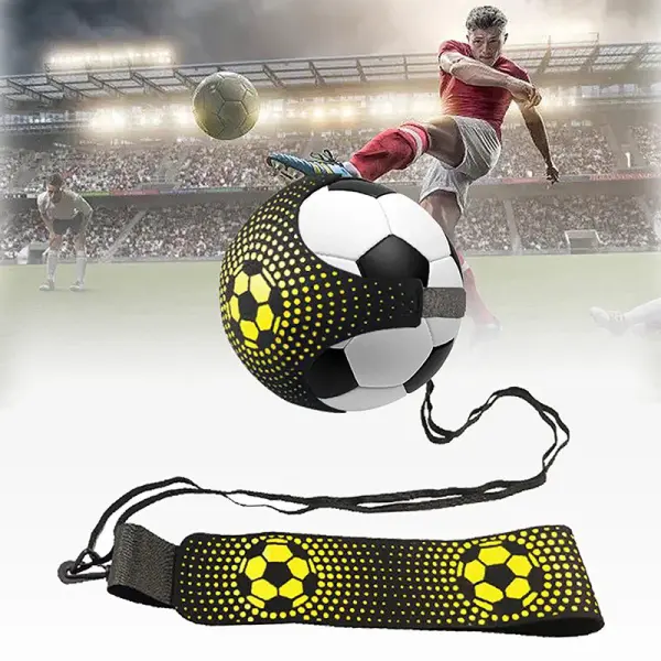 Entrenador de patada de fútbol para práctica de tiros y control de balón en partido.