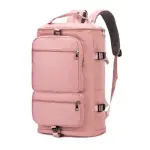 Bolso Morral Nry rosado de gran capacidad con múltiples bolsillos frontales y correas ajustables.