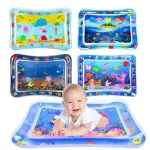 Tapete inflable de agua para bebés con diseño marino y animales juguetones.