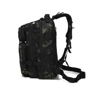 Bolso táctico deportivo camuflado, con múltiples compartimentos y correas ajustables.