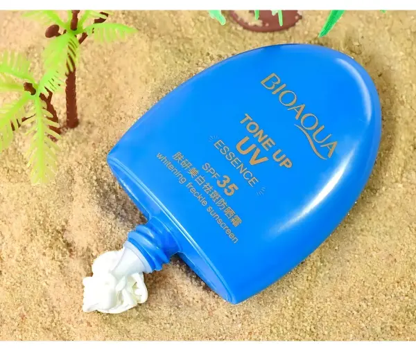 Set x2 Bioaqua Protector Solar Aclarante UV SPF 35, ideal para playa y rostro.