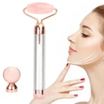Flawless Contorn: Masajeador antiedad con rodillo de cuarzo rosa vibratorio para el rostro.