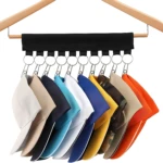 Organizador de gorras colgante en perchero de madera, 10 compartimentos para variedad de colores.