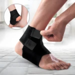 Set x2 tobilleras deportivas ajustables negras para soporte y protección del tobillo.