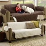 Cubre sofá de 3 puestos con niña y perro, protector para muebles en sala.