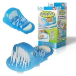 Masajeador de pies azul estilo sandalia con cepillos para limpieza y exfoliación en ducha.