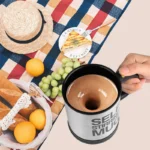 Taza mezcladora automática de café con diseño de vórtice, ideal para picnic.