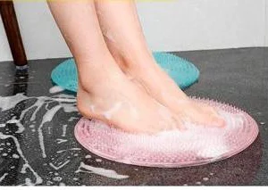 Tapete masajeador con ventosas para pies, ideal para ducha y spa, suave y exfoliante.