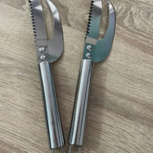 Set x2 cuchillos para pescado en acero inoxidable con mangos ergonómicos.