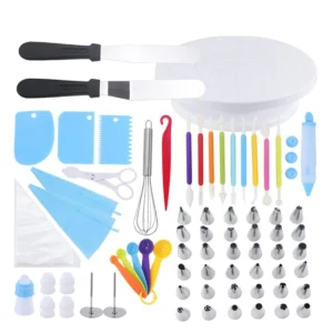 Kit de repostería y pastelería de 66 piezas con espátulas, boquillas, batidor y base giratoria.