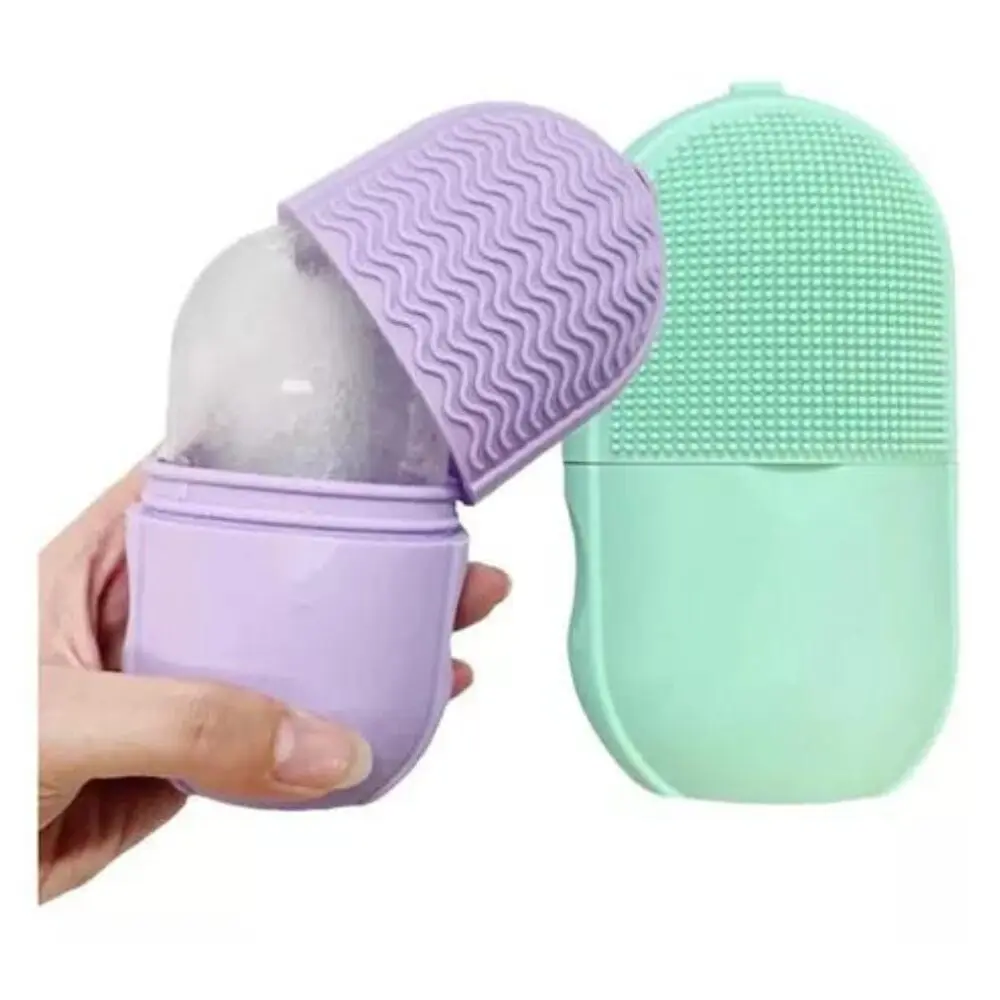 Masajeador facial con molde de hielo en forma de cepillo púrpura y verde, perfecto para revitalizar la piel.