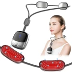 Masajeador cervical con electrodos y pantalla digital que muestra "9" en un collar para aliviar el estrés.