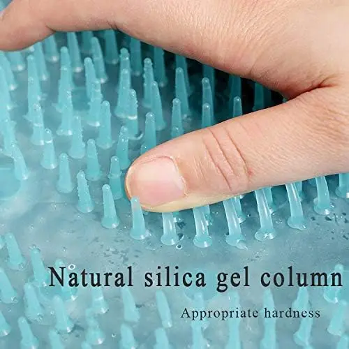 Tapete masajeador con textura de gel de sílice natural y dureza apropiada, resaltado por la presión de un dedo.