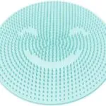 Tapete masajeador redondo color menta con texturas y relieve para aliviar el estrés.