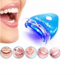 Blanqueador dental con luz led azul, muestra sonrisas perfectas y dientes blancos, kit de cuidado bucal.