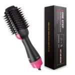 Cepillo secador de aire voluminizador y estilizador One Step, color negro y rosa.
