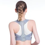 Corrector invisible de postura ortopédico para espalda, con diseño discreto y soporte ajustable.