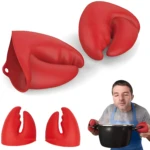 Guantes antiquemadura silicona roja en forma de pinza de langosta, ideal para cocina.