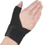 Inmovilizador de pulgar negro ajustable para alivio del dolor y soporte de muñeca.
