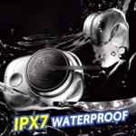 Mini afeitadora eléctrica portátil IPX7 a prueba de agua en acción, detallada y cromada.