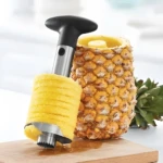Cortador de piña en rodajas, pela y extrae el corazón de la fruta fácilmente.