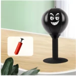 Saco de boxeo de escritorio con cara sonriente, soporte y inflador, ideal para ejercicio.