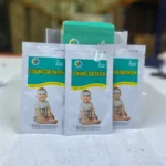 Banda antifiebre Colling Gel Patch para bebés con 8 parches refrescantes.