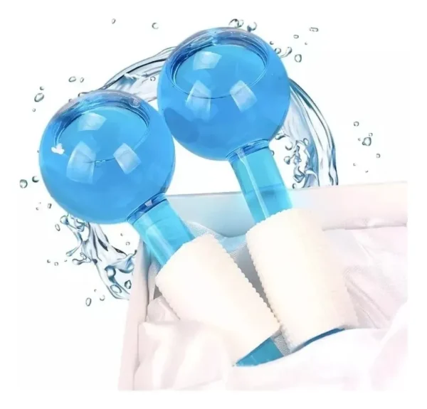 Globos de helio para masaje facial azul con detalle de agua y espuma blanca.