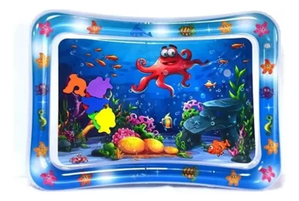 Tapete inflable de agua para bebés con diseño de fondo marino, pulpo y peces de colores.