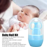 Set de manicure para bebés con tijeras, cortaúñas y más en estuche azul, ideal para el cuidado del recién nacido.