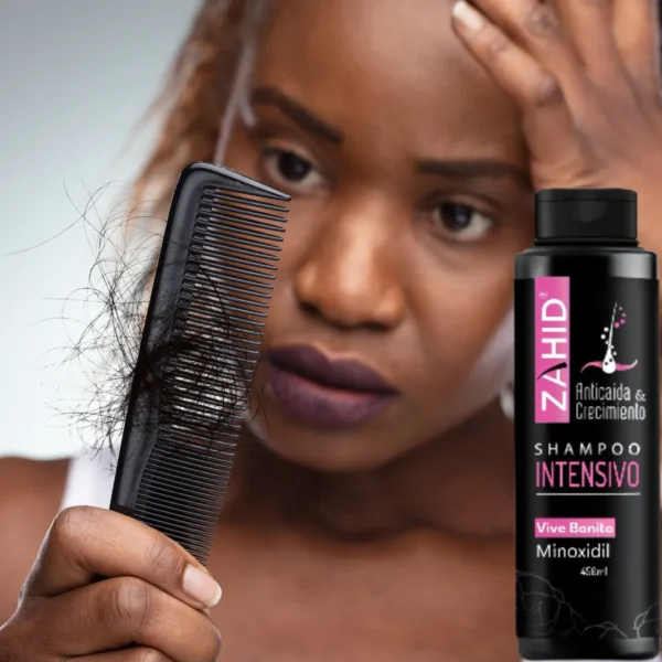 Shampoo Zahid Anti Caída Minoxidil 2% mujer con cabello en peine.