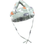 Casco protector de cabeza para bebé con diseño de osos y montañas.