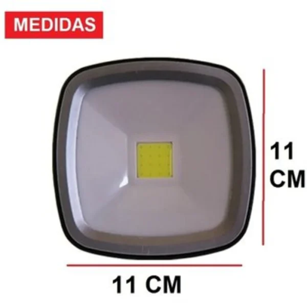 Lámpara LED solar cuadrada de 11 cm, diseño moderno y compacto, ideal para exteriores.