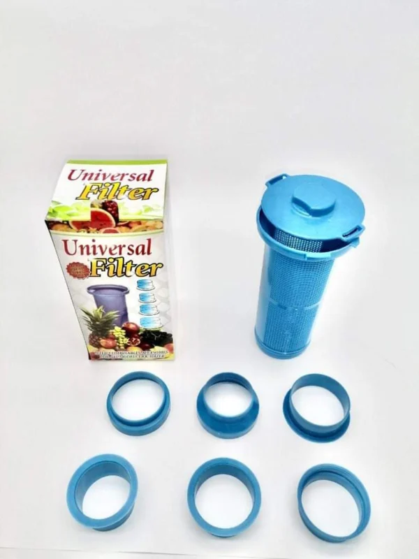 Filtro para licuadora Universal Filter azul con accesorios.