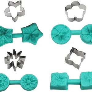 Moldes de silicona y cortadores de metal Ic para repostería con formas de flores y estrellas.