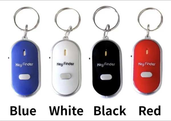 Llavero antiperdida localizador de llaves en azul, blanco, negro y rojo con diseño de alarma sonora.