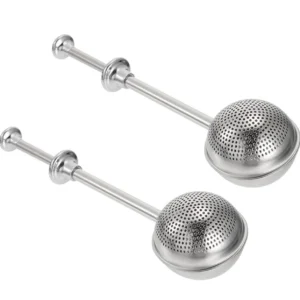 Cuchara difusora de té de acero inoxidable con mango y bola perforada para infusiones.