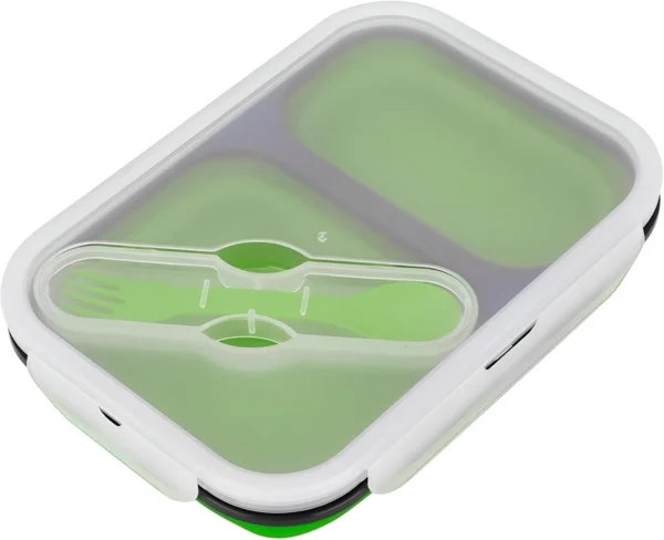 Porta comida plegable verde con compartimentos y cubiertos integrados.