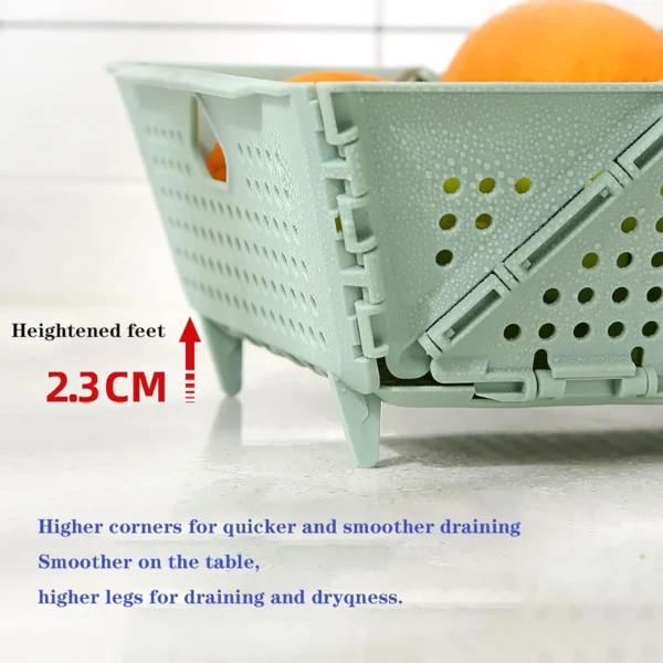 Canasta plegable para frutas con pies elevados de 2.3 cm para mejor drenaje y secado.