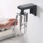 Organizador giratorio de utensilios de cocina con 6 ganchos, ideal para colgar cucharones, batidores y más.
