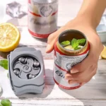 Abrelatas que elimina el borde superior de latas de cerveza con limón y menta.