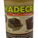 Masilla orgánica Madecri para resane de madera, acabado castaño.