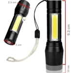 Mini linterna metálica recargable LED, compacta y portátil, ideal para diversas aplicaciones.