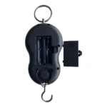 Pesa maletas digital con baterías AA y gancho metálico resistente.