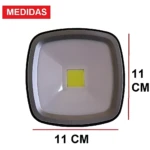 Lámpara LED solar cuadrada Ref. 0506 de 11x11 cm, diseño moderno para exteriores.