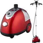 Vaporizador de ropa vertical 1800W rojo con ruedas y perilla de control, ideal para planchar prendas.