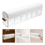 Organizador montable para cajón de ropa interior con divisiones transparentes y manija dorada.